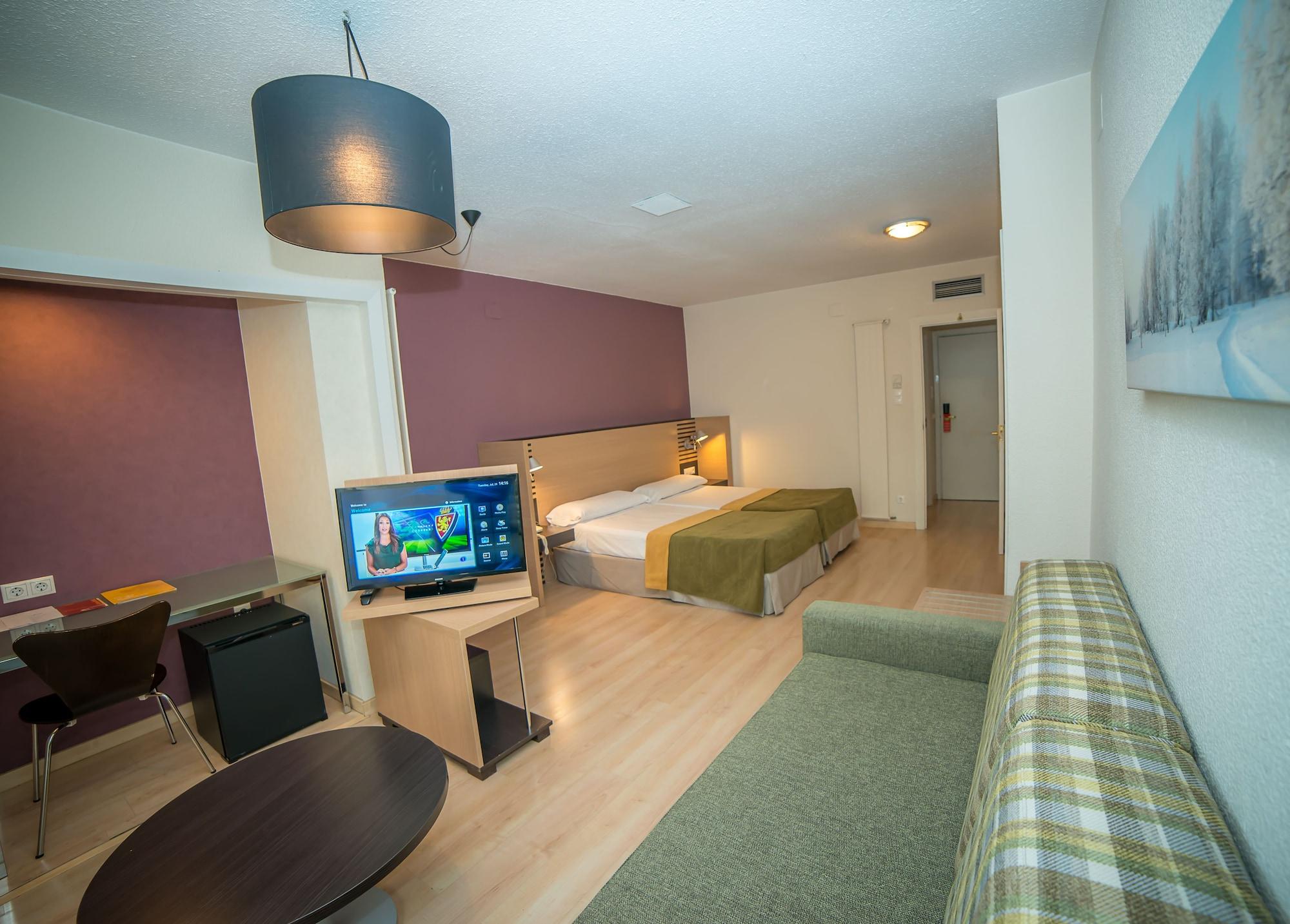 Hotel Oroel &