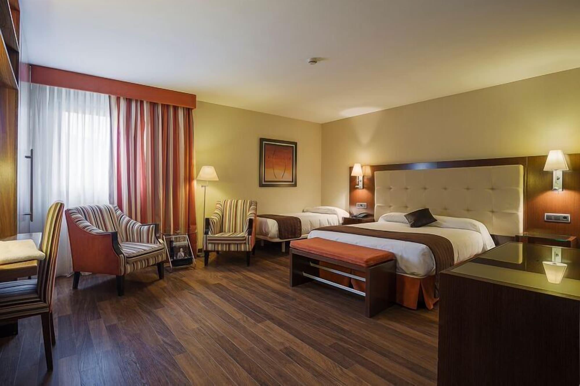Hotel Hospedium Mirador De Gredos 4*