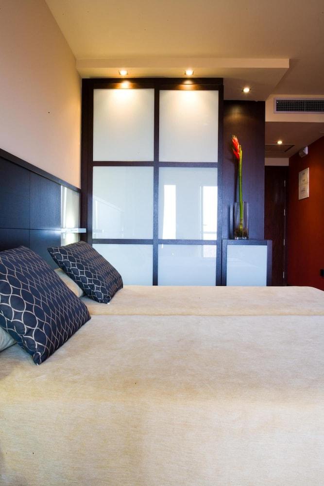 Royal Nayef 4*