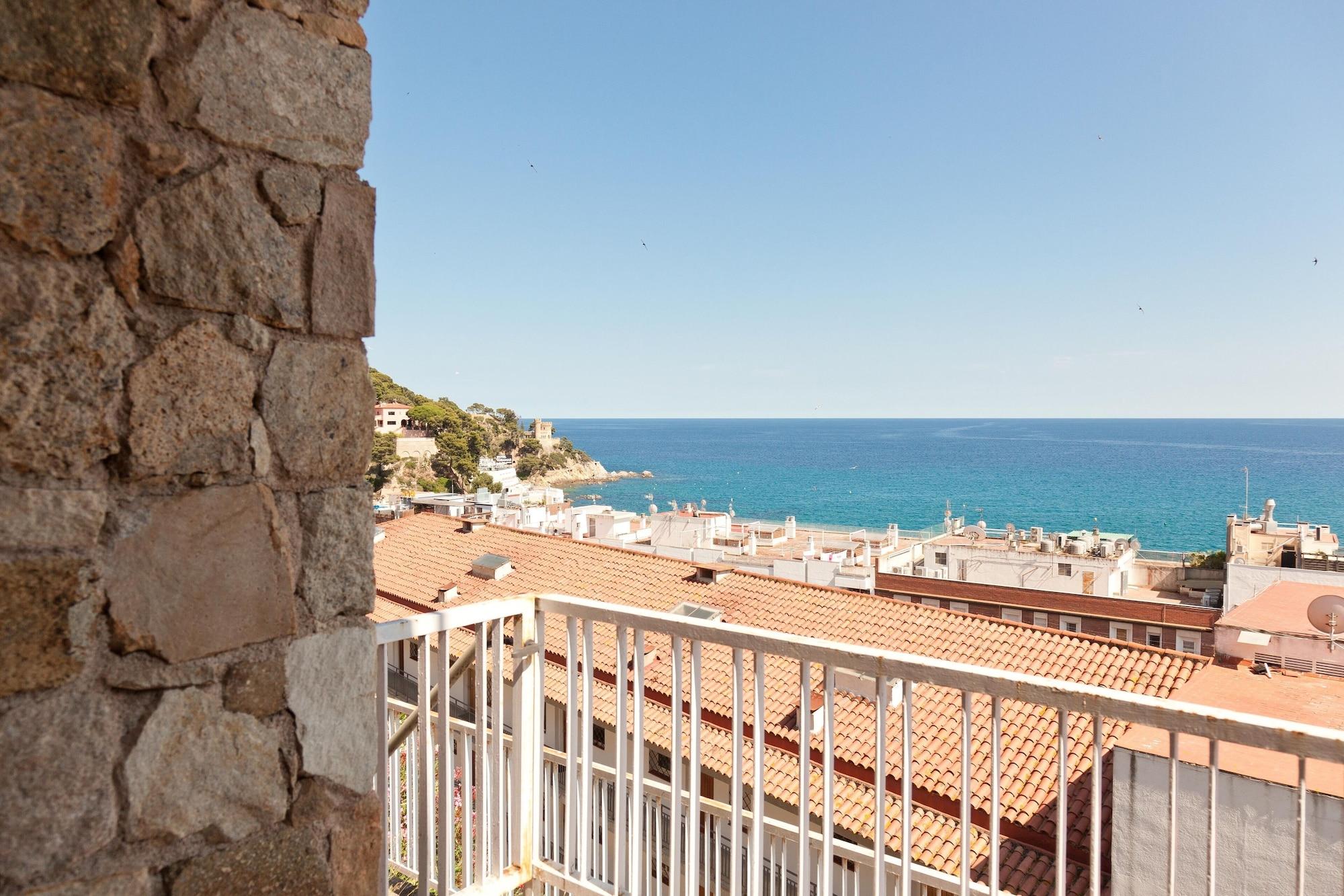 Hotel Roger De Flor By Seleqtta