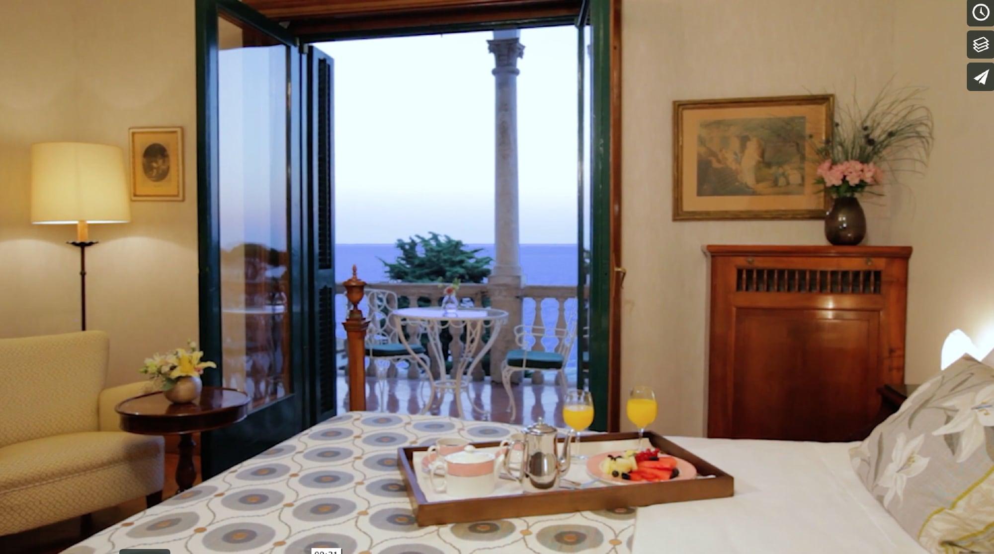 De La Gavina Gl - The Leading Of The World 5*