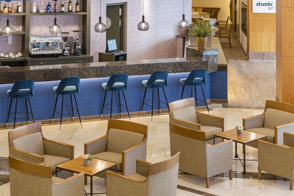 Hotel Hesperia Barcelona Sant Just 4*