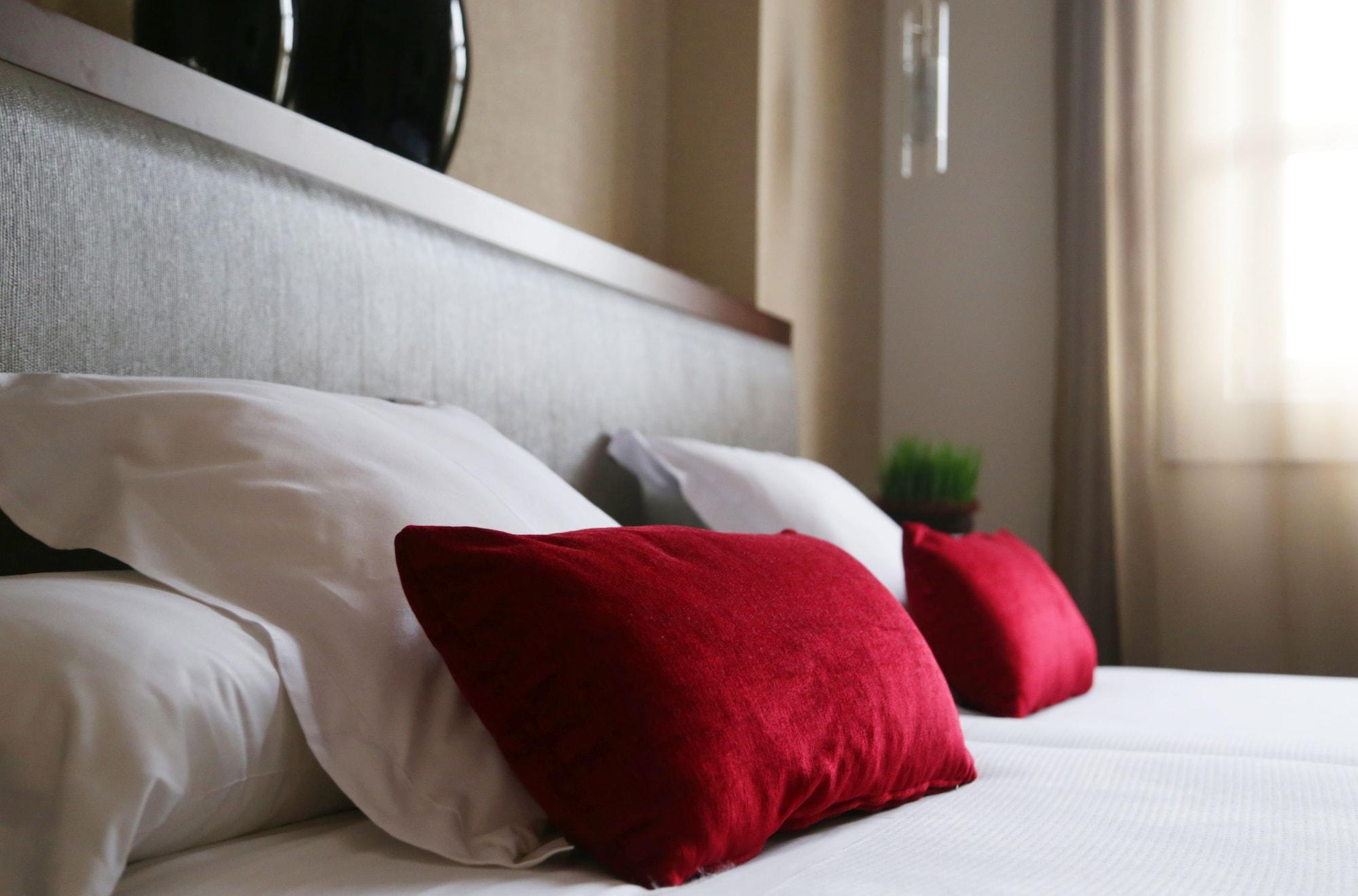 Hotel Compostela 4*
