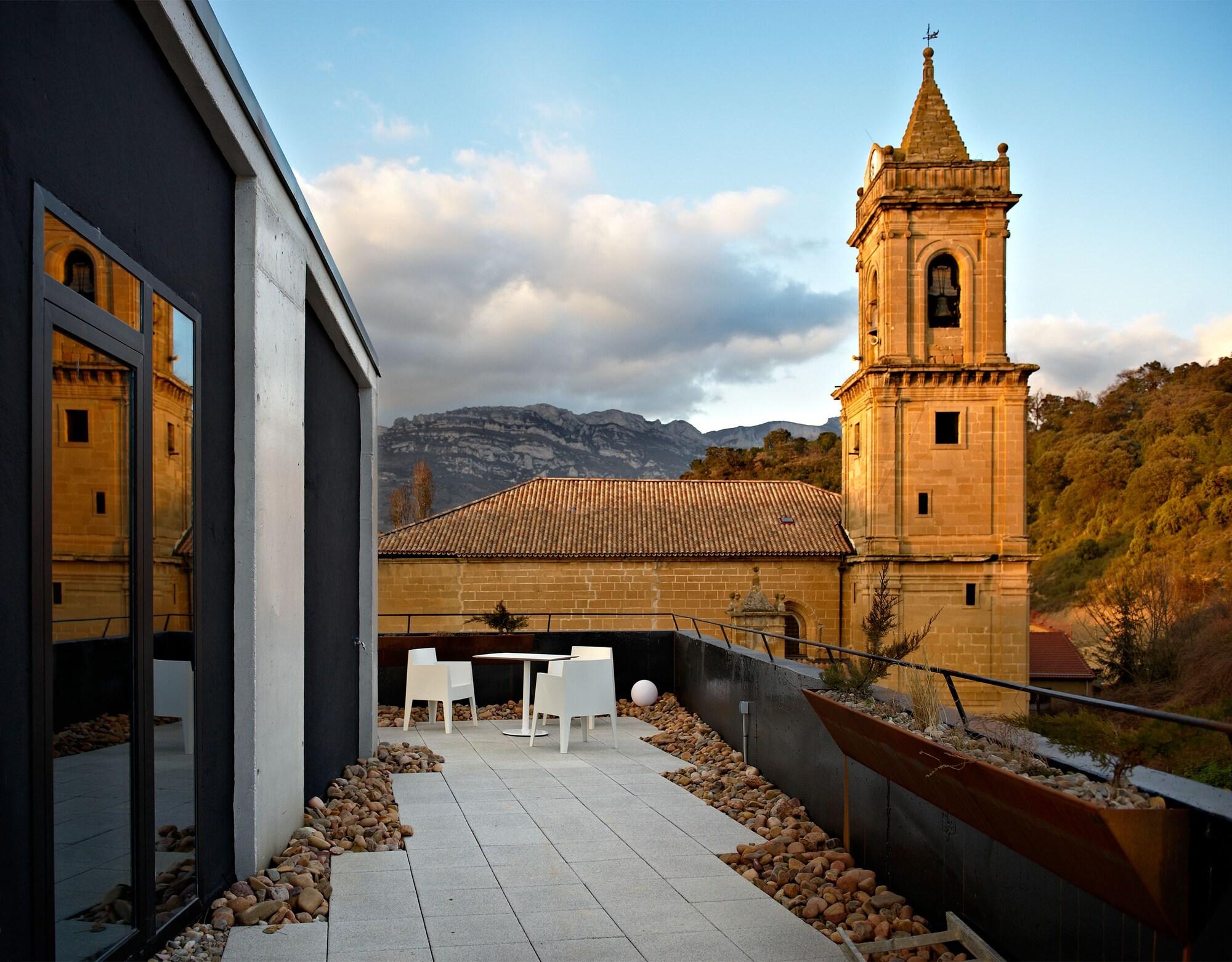 Hotel Viura 4*