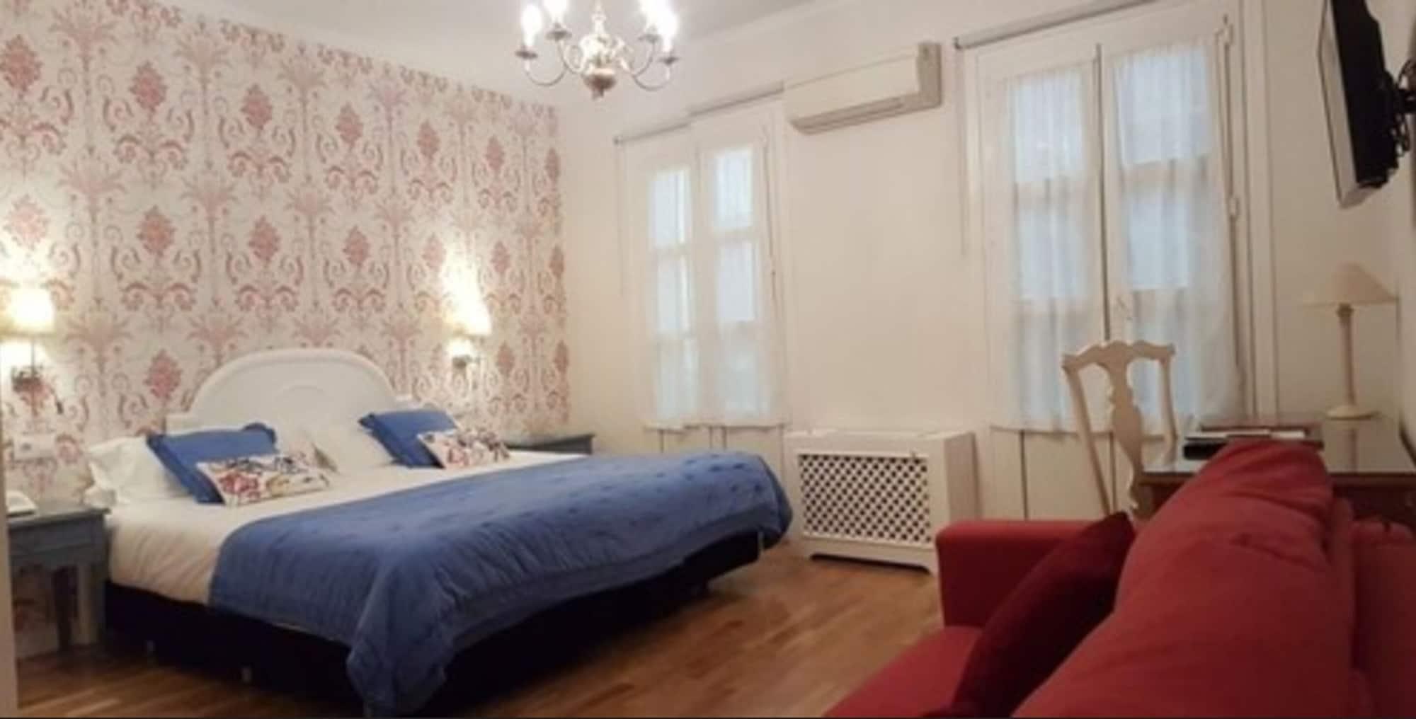 Infanta Isabel By Recordis Hotel 3*