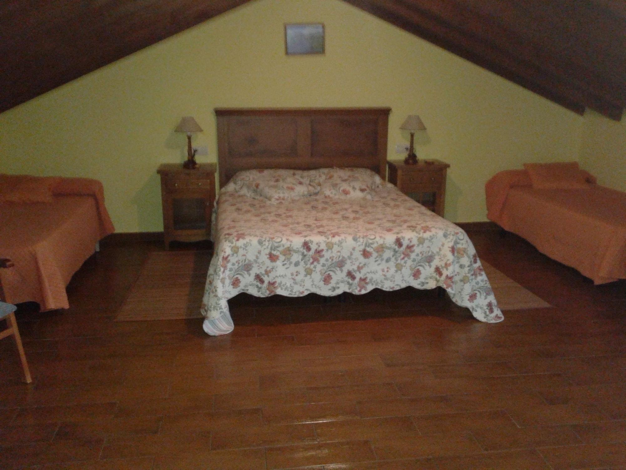 Casa De Aldea Ruiloba