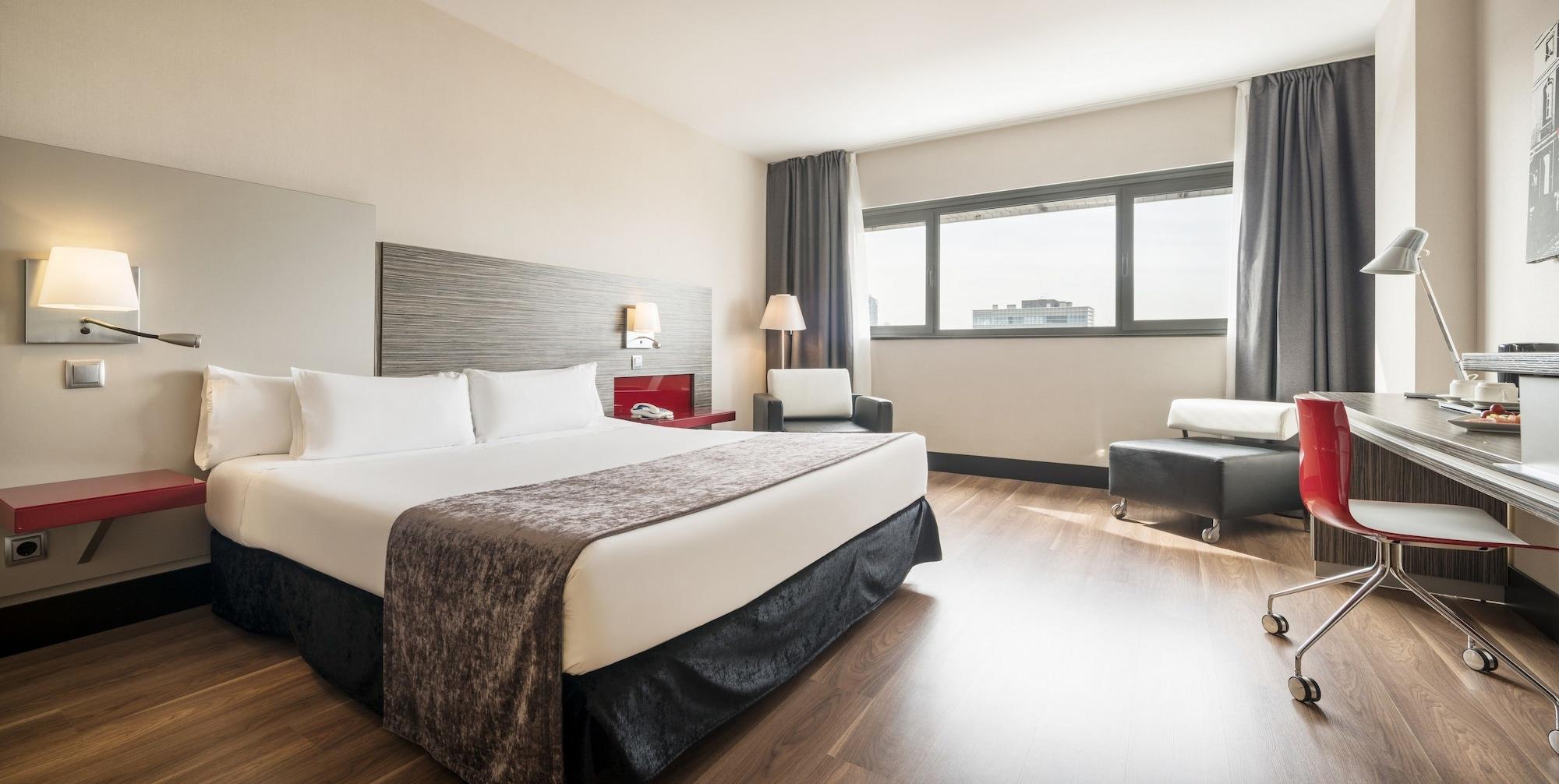 Ilunion Hotel