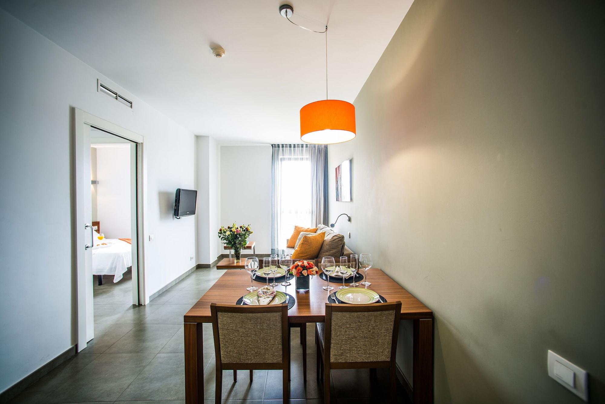Ona Living Barcelona Aparthotel 4*