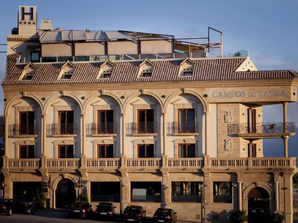 Hotel Campos De 4*