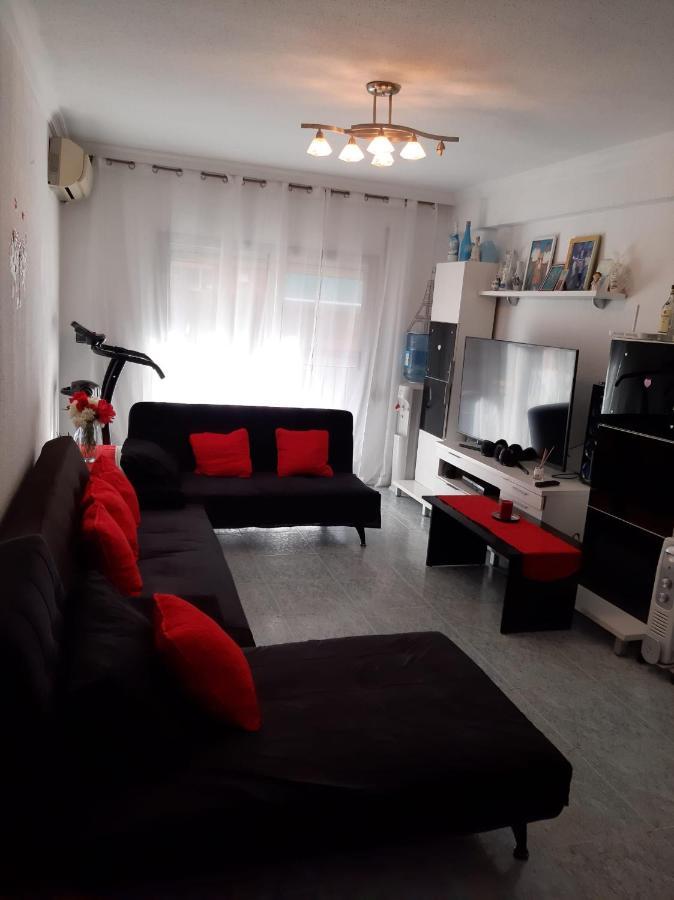 Homestay Grande En Piso Compartido Con 2 Adultos *