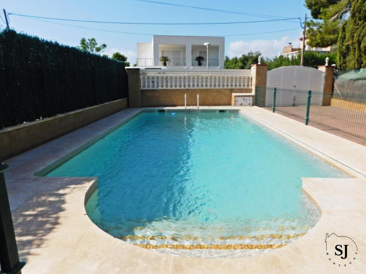 Agradable Casa Con Piscina En Сasa de vacaciones