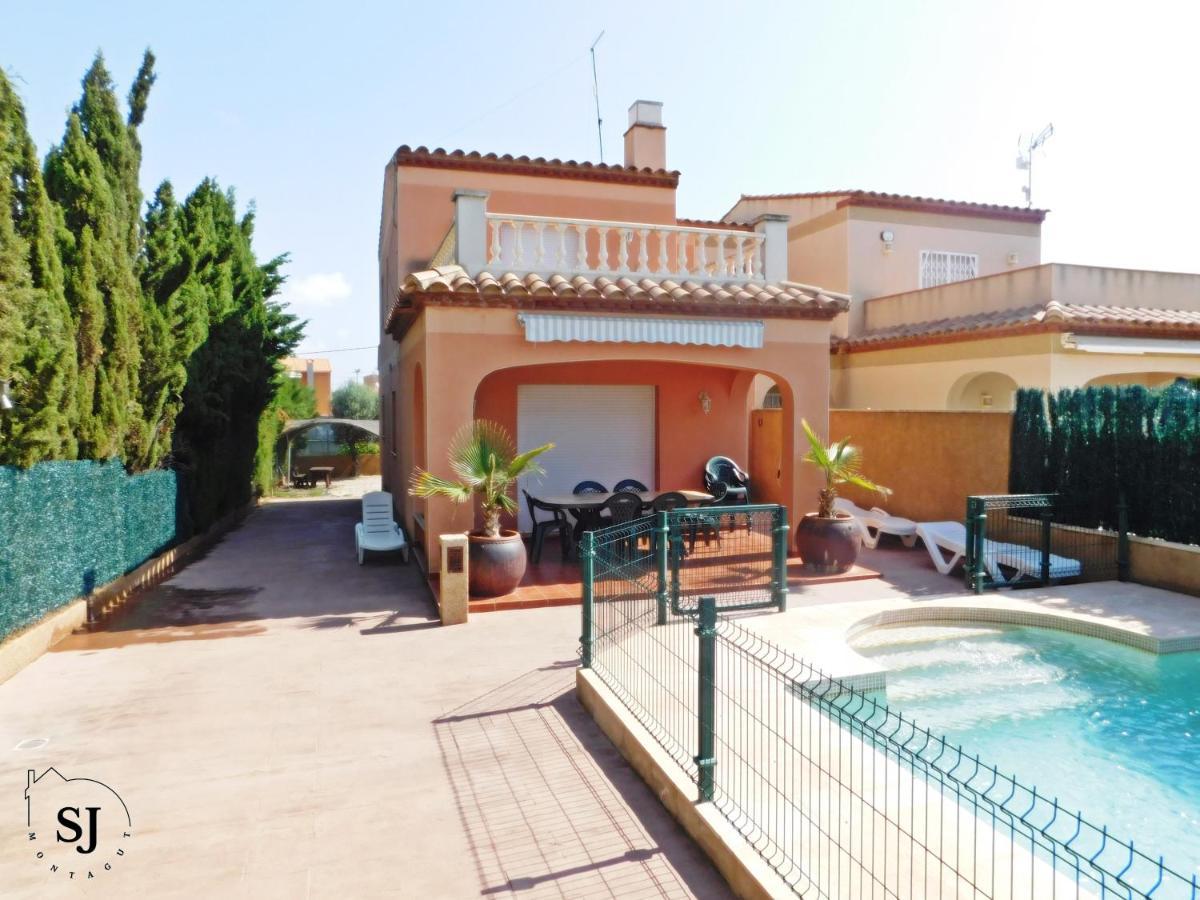 Agradable Casa Con Piscina En * Les Tres Cales