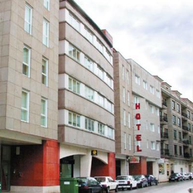 Colon Tuy Hotel 3*