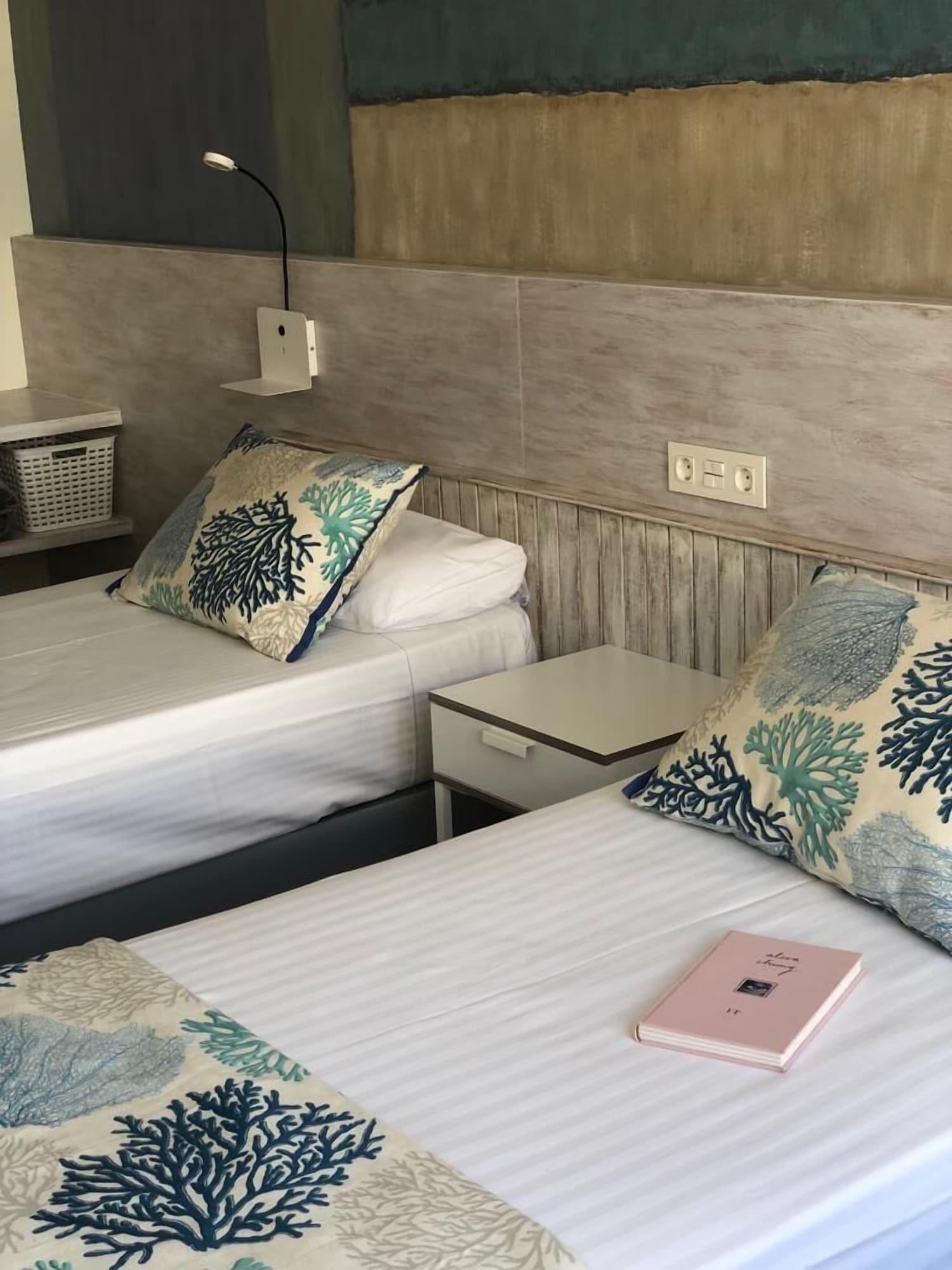 Idafe Apartahotel 2*