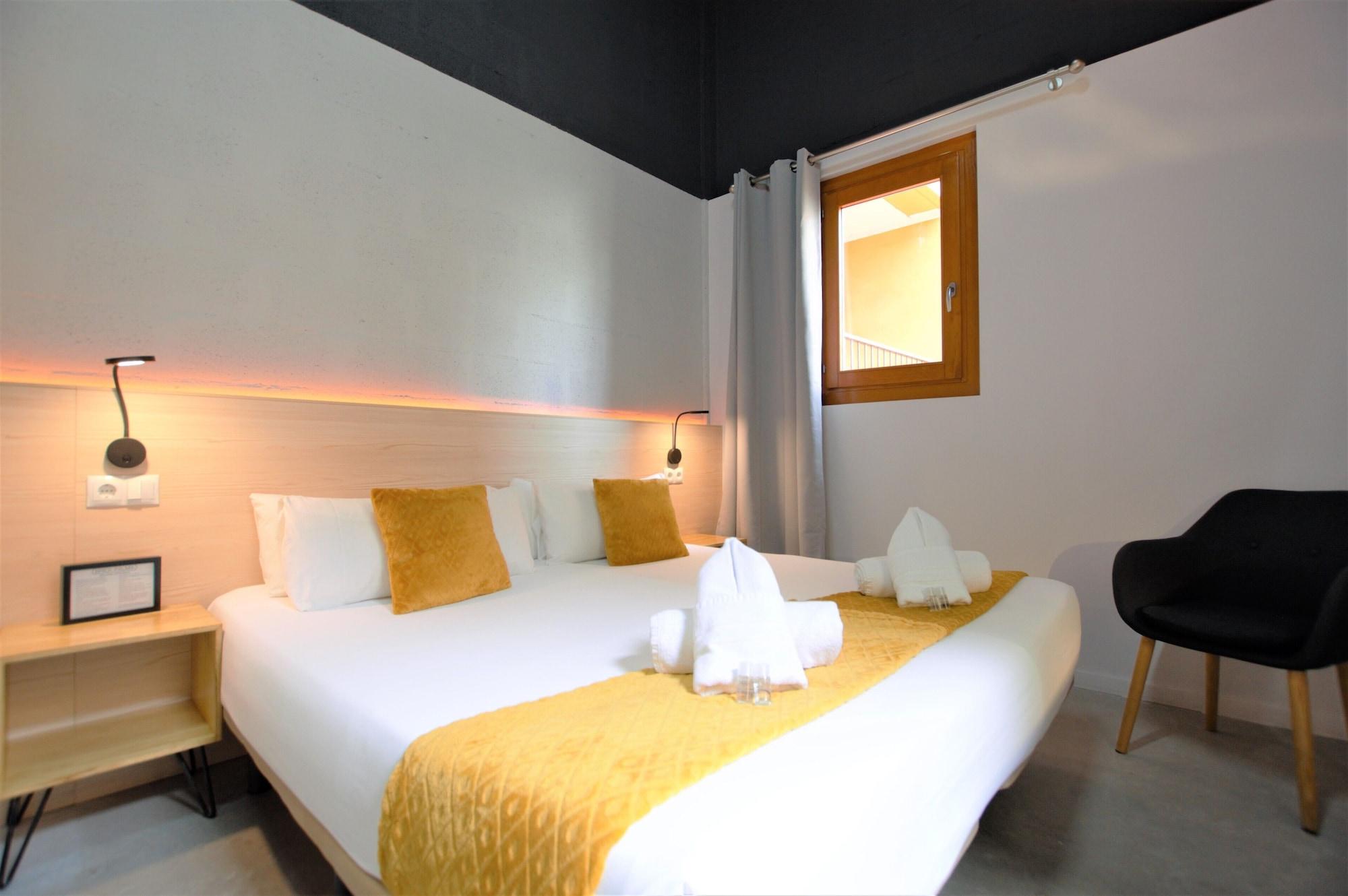 Hotel Brick Palma - Turismo De Interior 3*