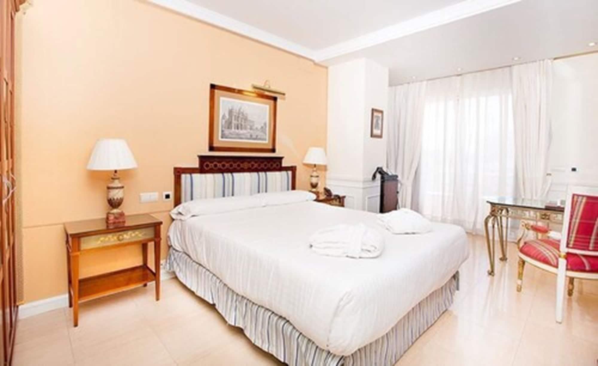 Apartamento Guadalpin Boutique *