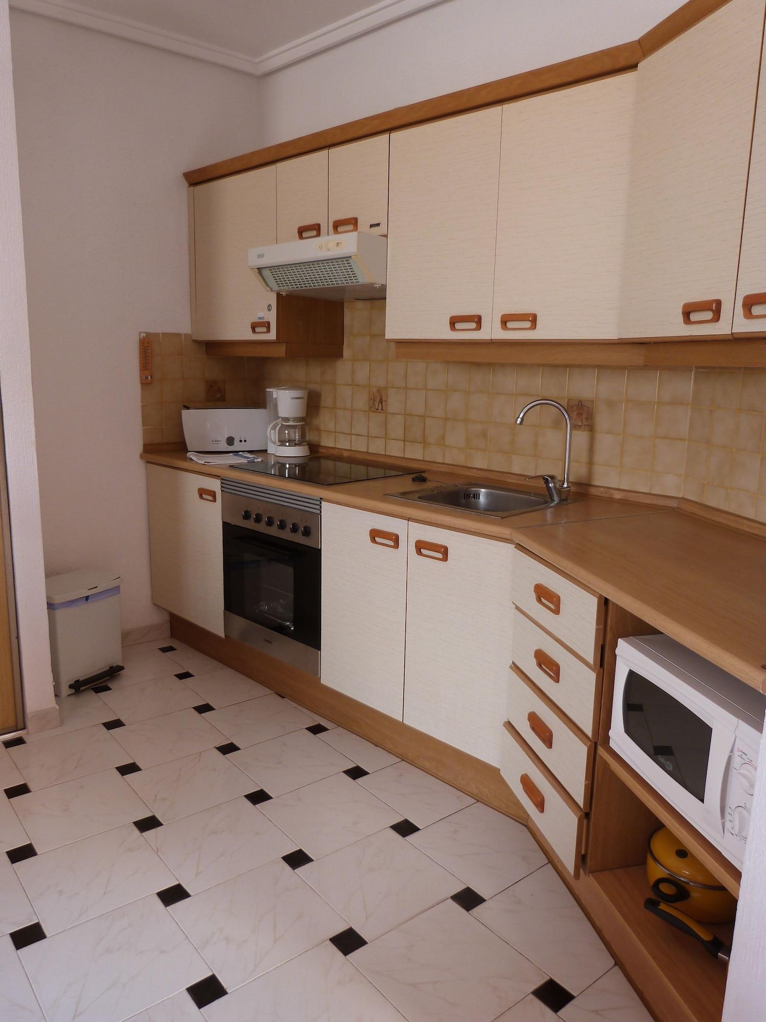 Shoal Apartment *