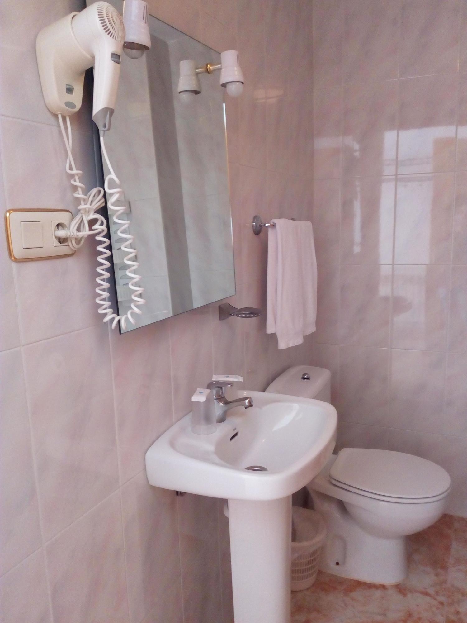 Guest house Rural Montual Los Banos (Granada)