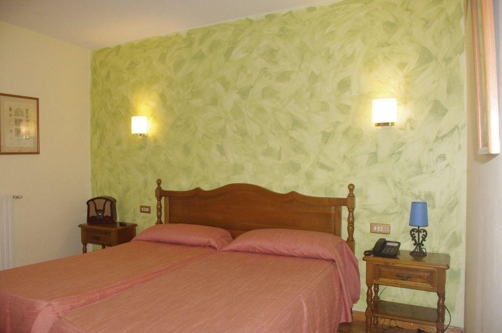 Hotel La Casona De Jovellanos 2*
