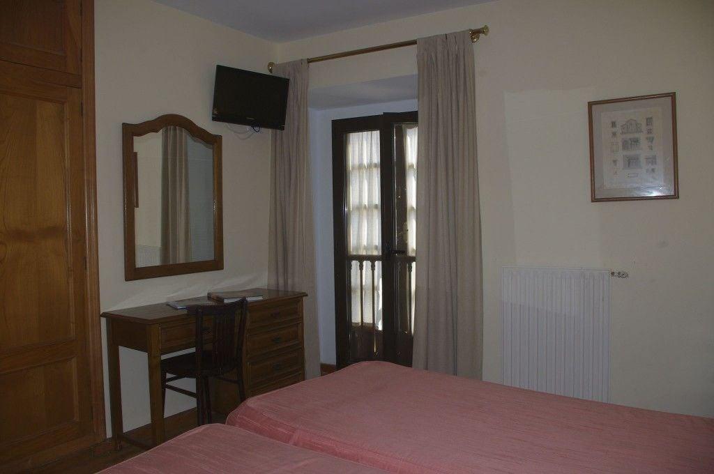 La Casona De Jovellanos 2*