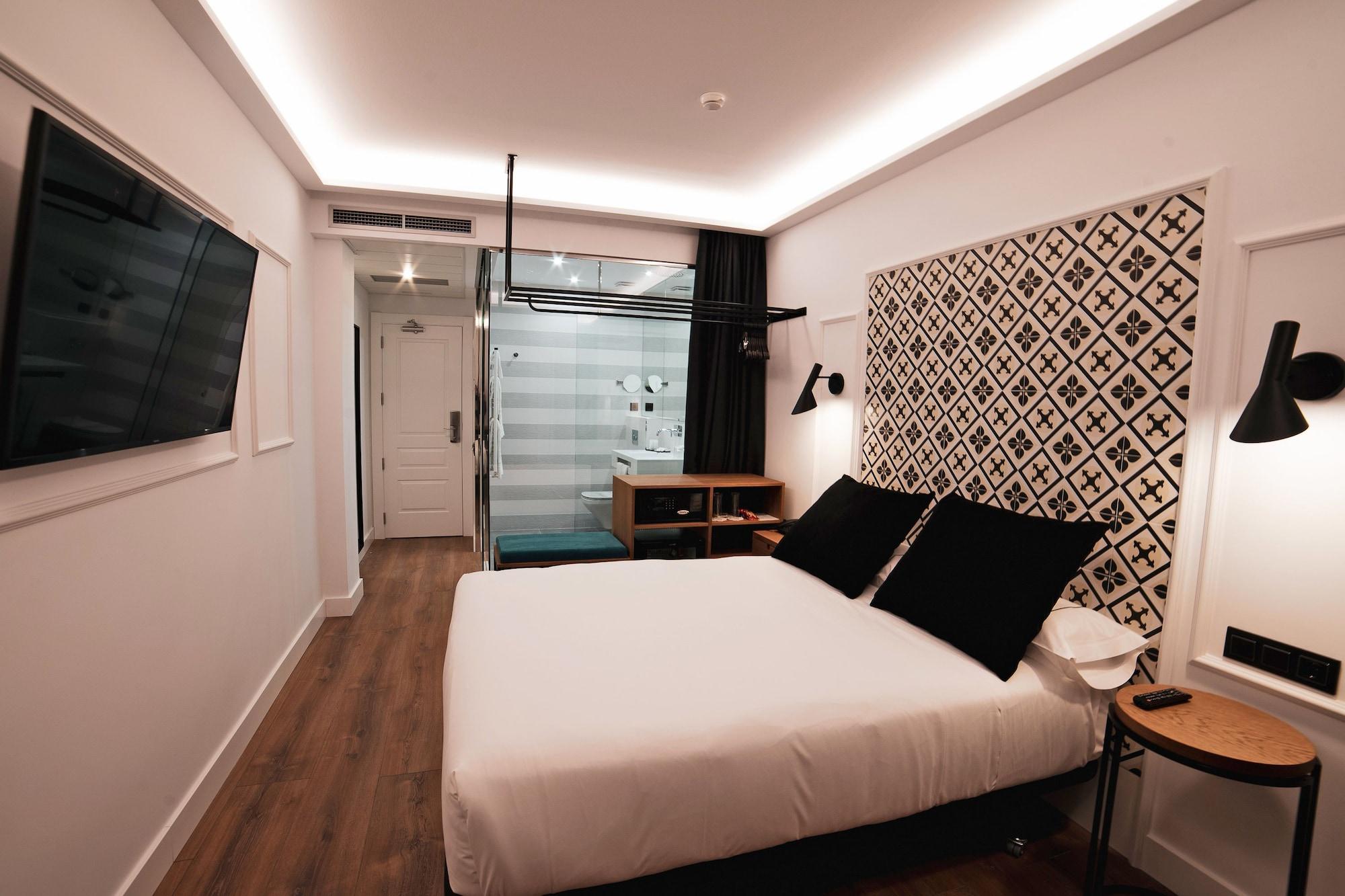 Hotel Colón Plaza 4*