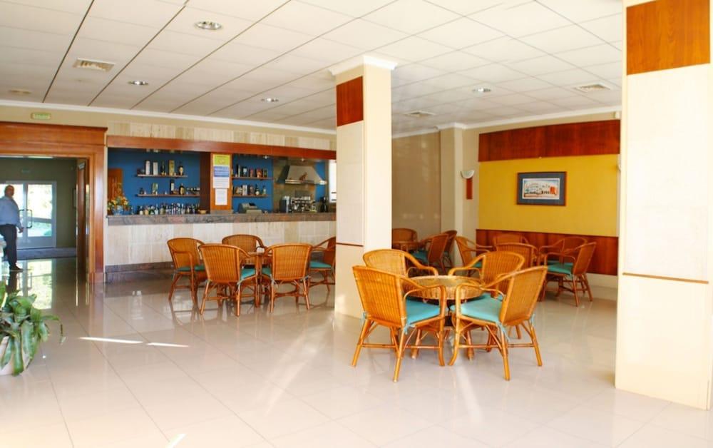 Duerming San Vicente Hotel
