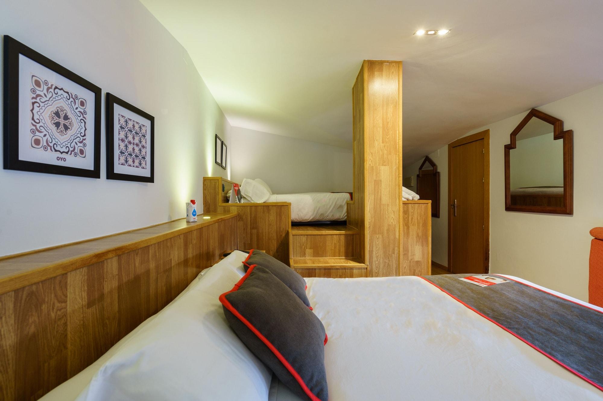 Hotel Boutique Reina Mora 2*