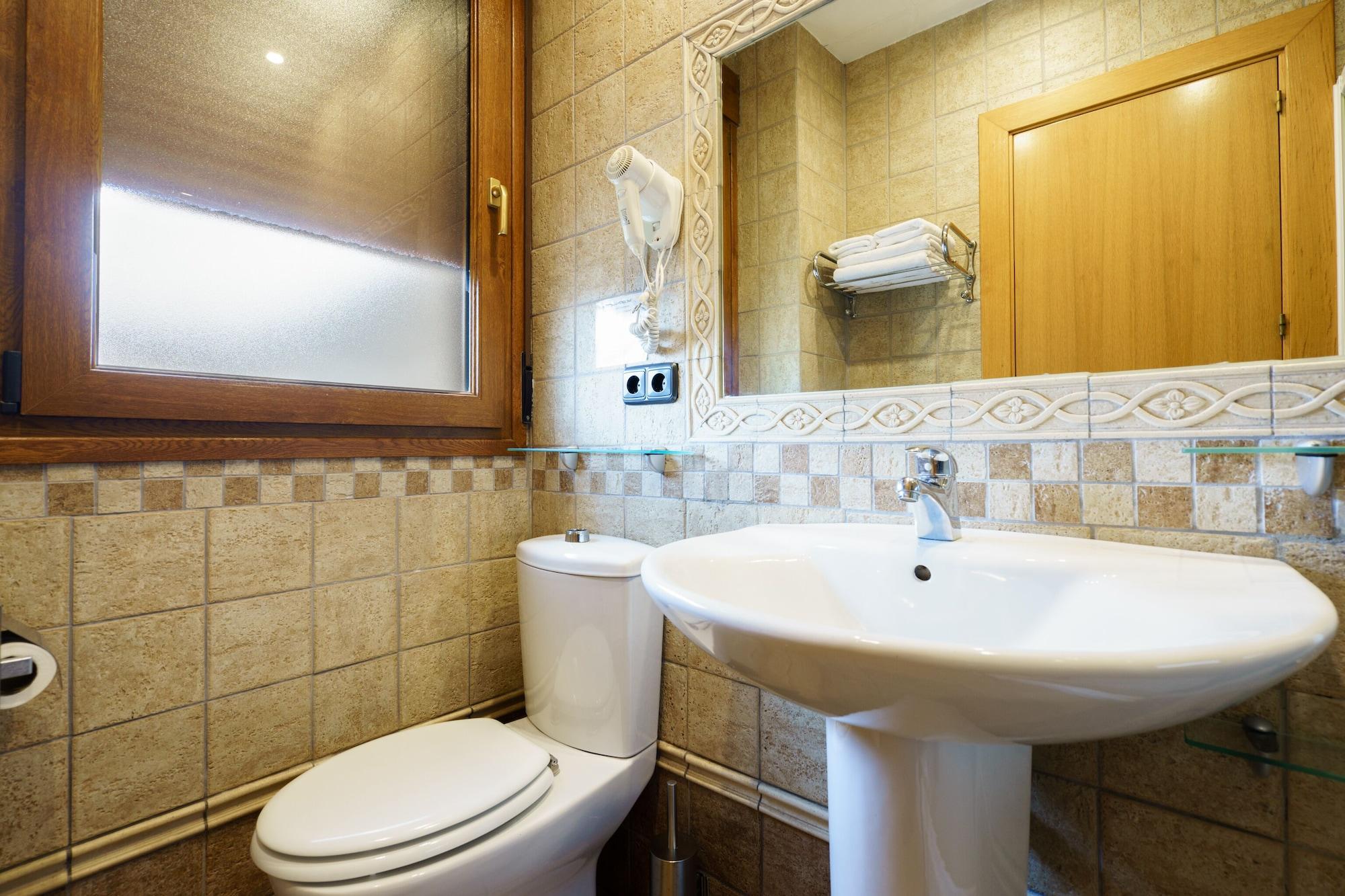 Boutique Reina Mora Hotel 2*