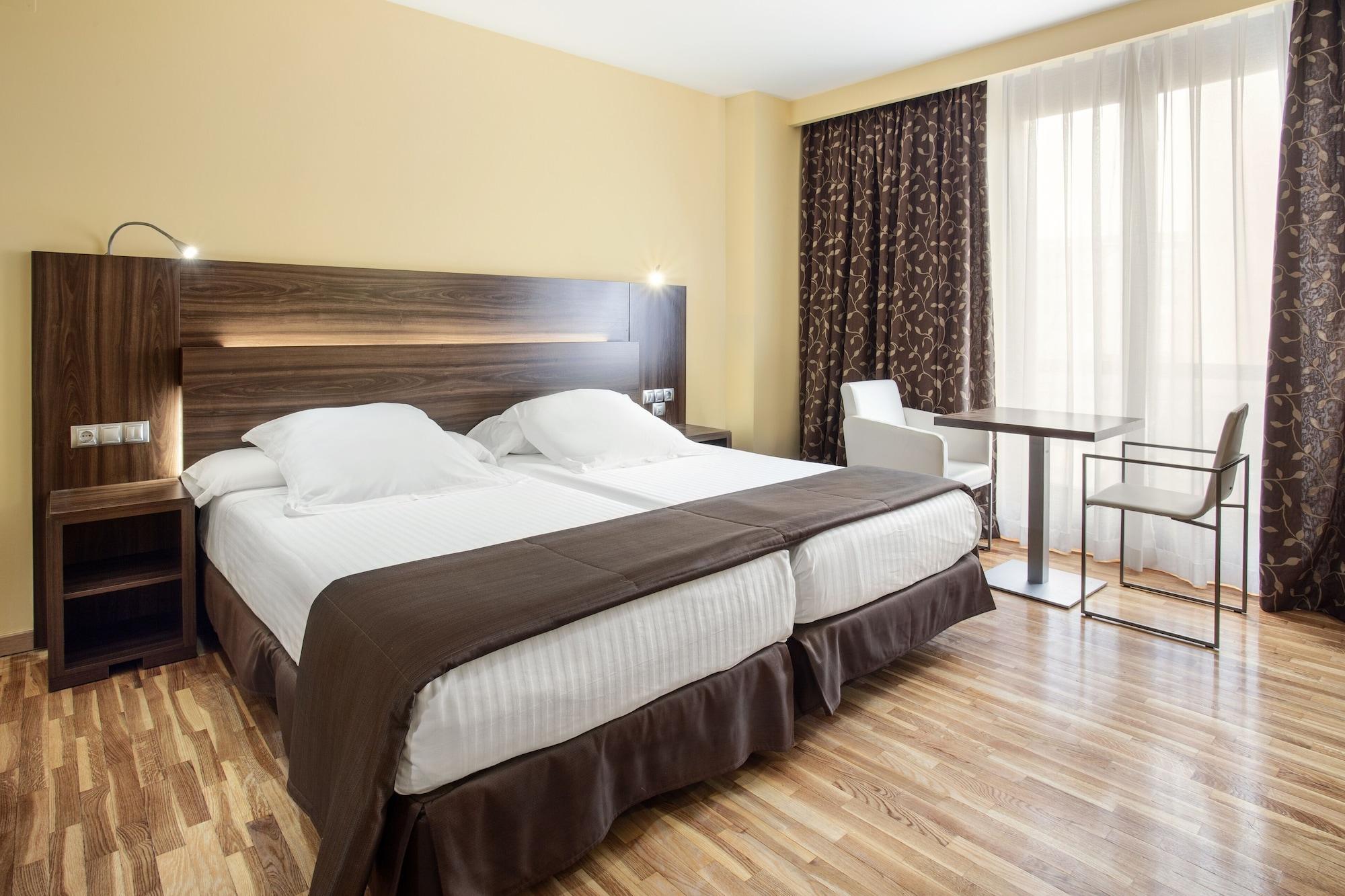Exe Dona Carlota Hotel