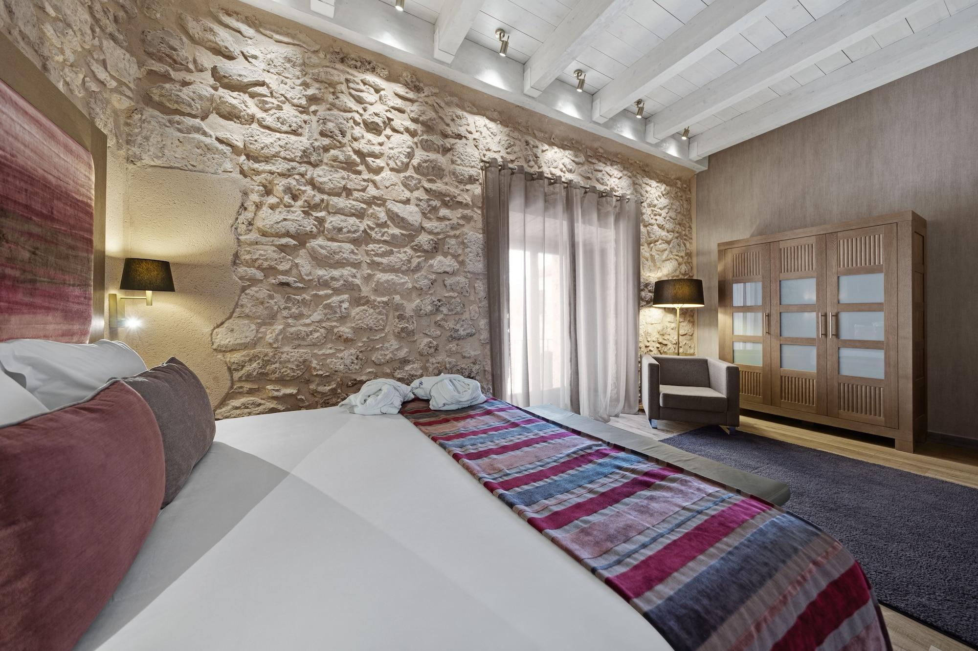 Hotel Castilla Termal Monasterio De Valbuena 5*