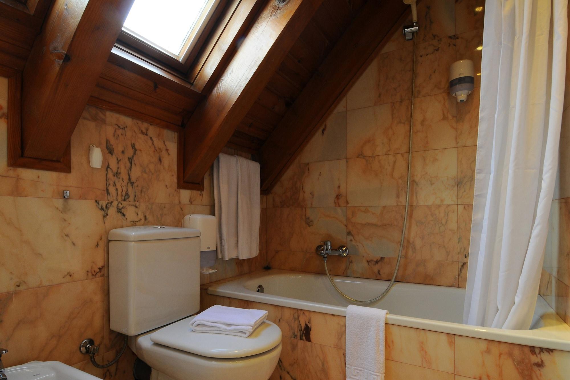 Eth Pomer Hotel Vielha