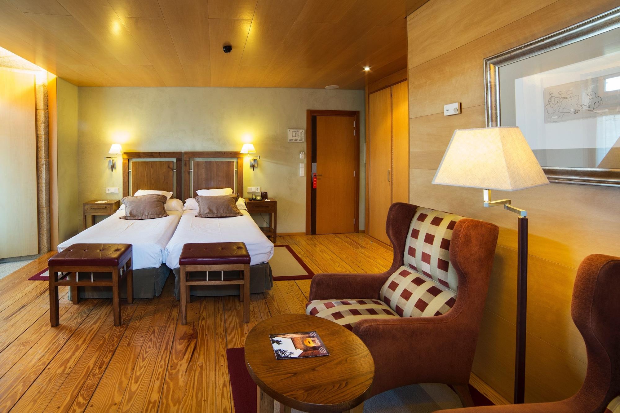 De Santo Estevo 4*