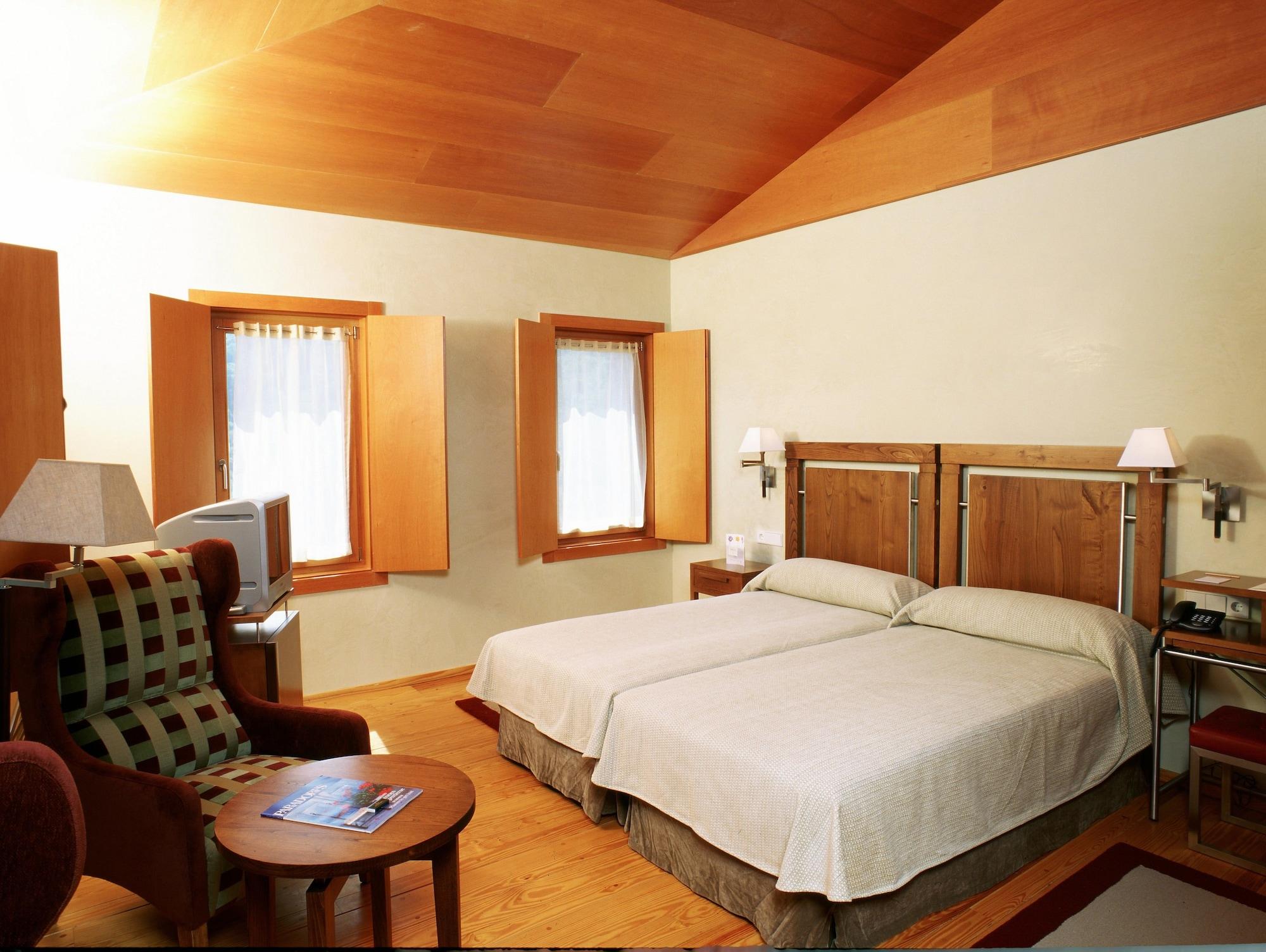 Hotel De Santo Estevo 4*