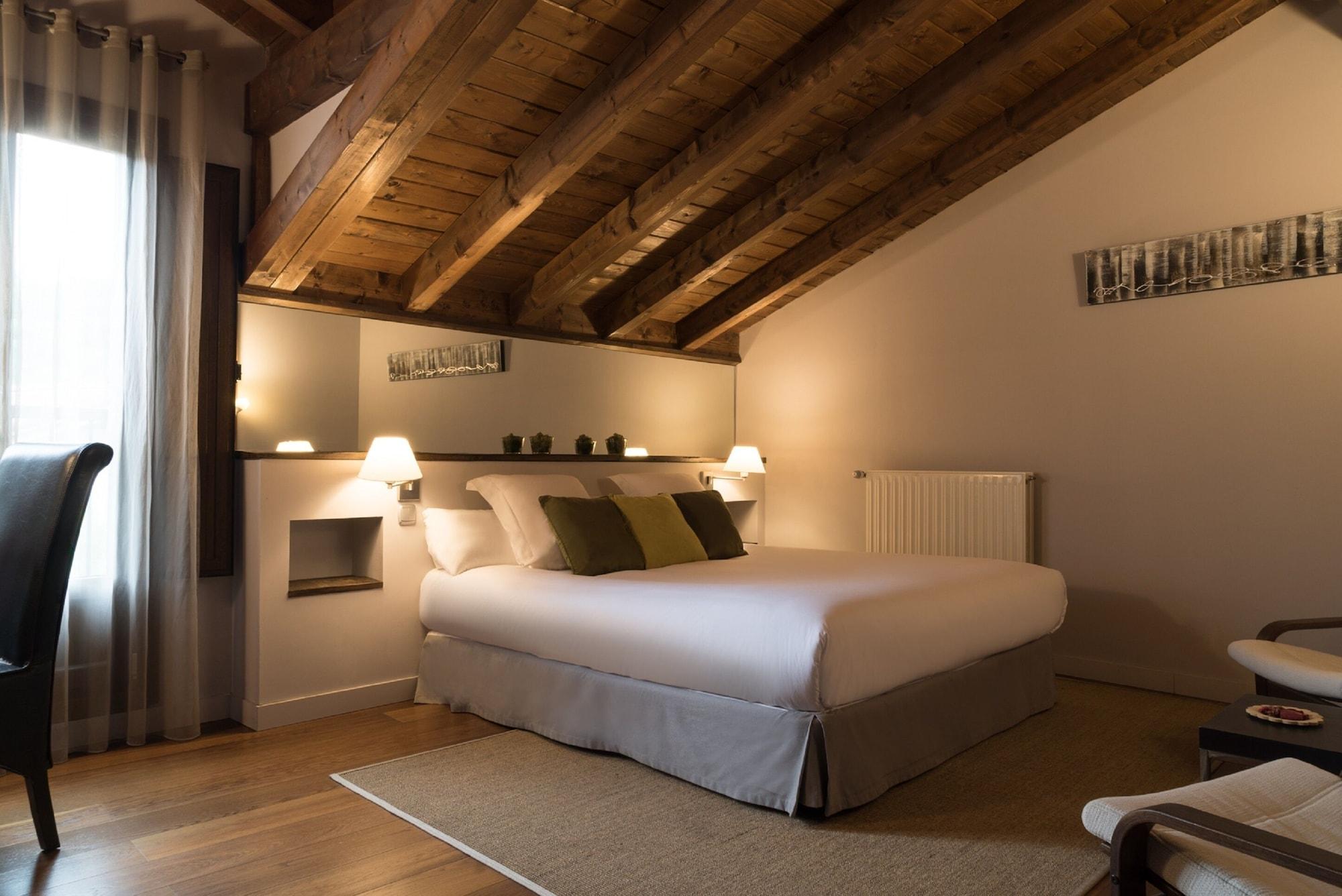 Hotel Rural Iribarnia 3*