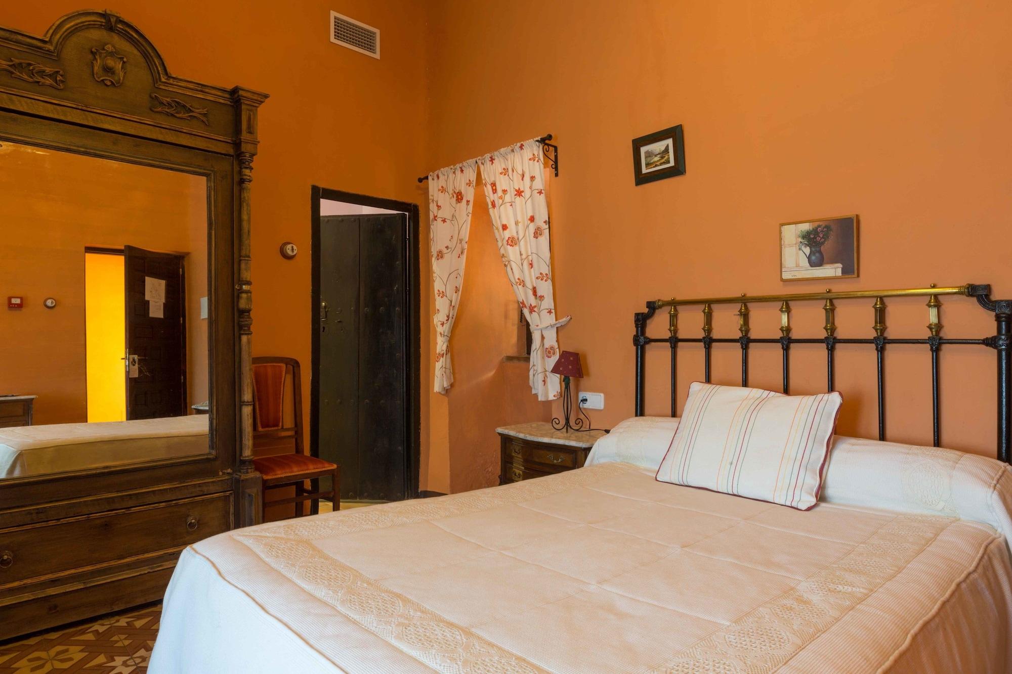 Hotel Palacio Guzmanes 3*