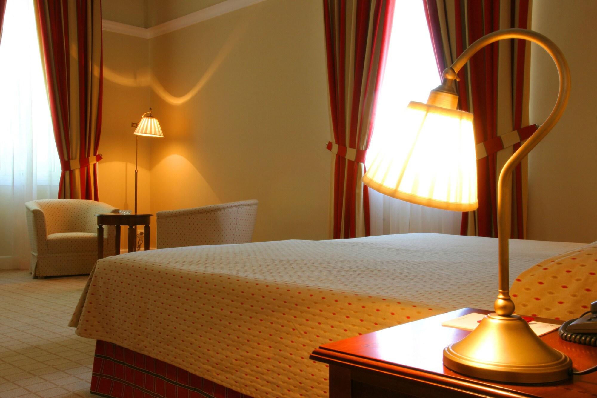 Hotel Arcea Gran Pelayo