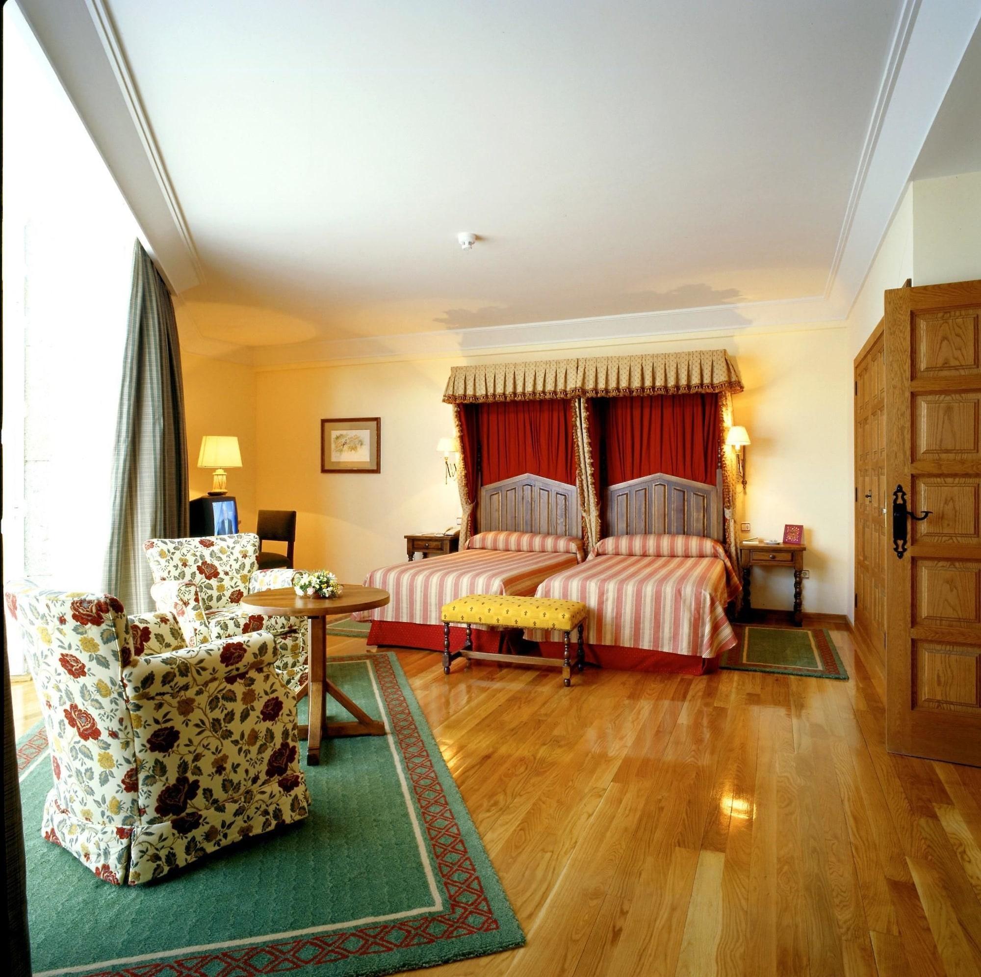 Hotel De 4*
