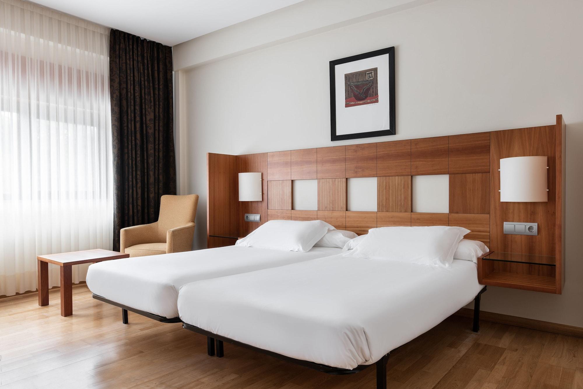 Exe Vía Argentum Hotel 4*