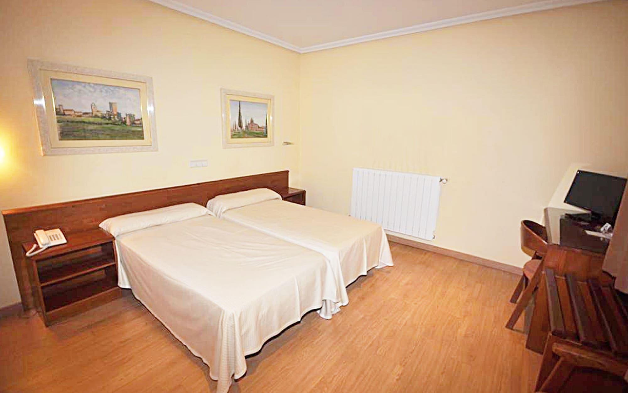 Ele Acueducto Hotel 3*