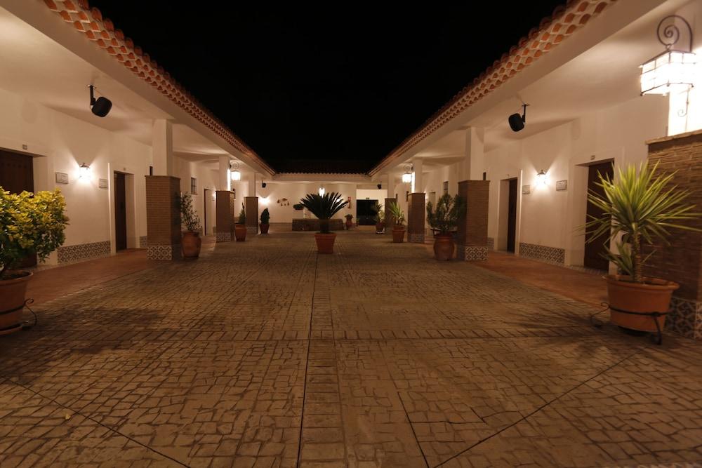 Hotel Rural Arroyo La Plata By Bossh 4*
