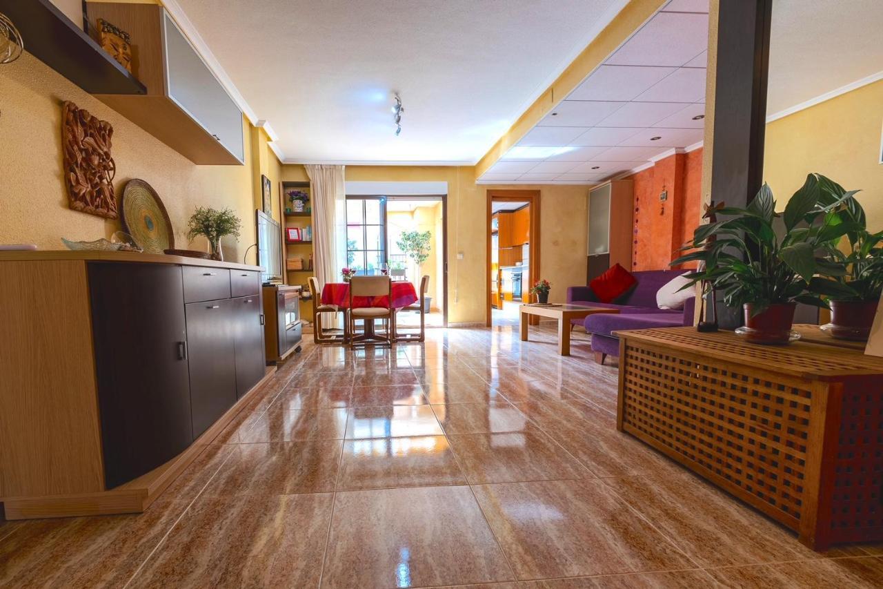 Large Duplex Penthouse 3 Minutes From The *