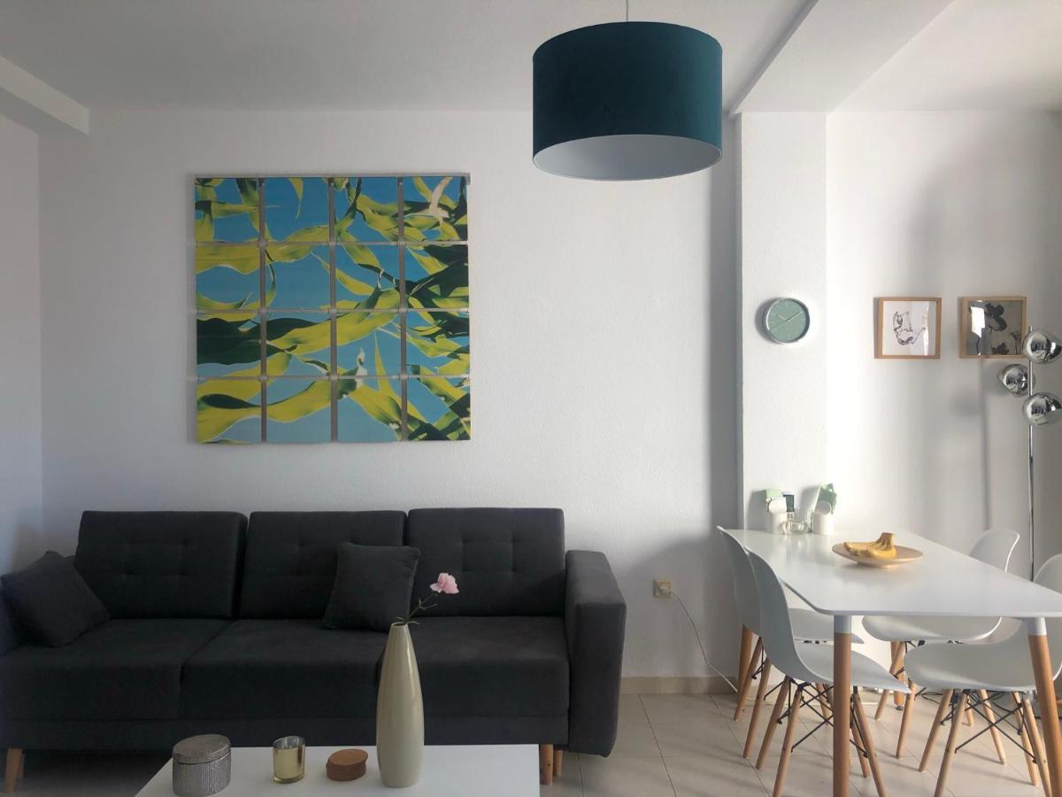 Apartment El Paraiso, 3 Bed 2 Bath, 300m From The Sea