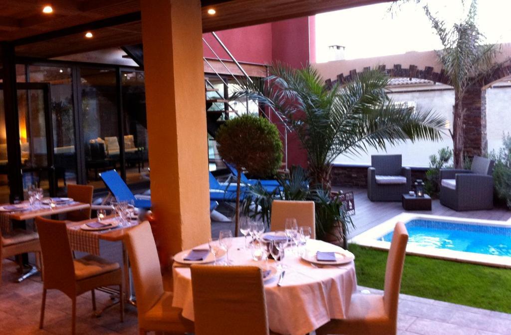 La Placa Hotel 3*