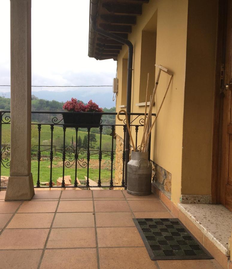 La Casa De Güelos Bada