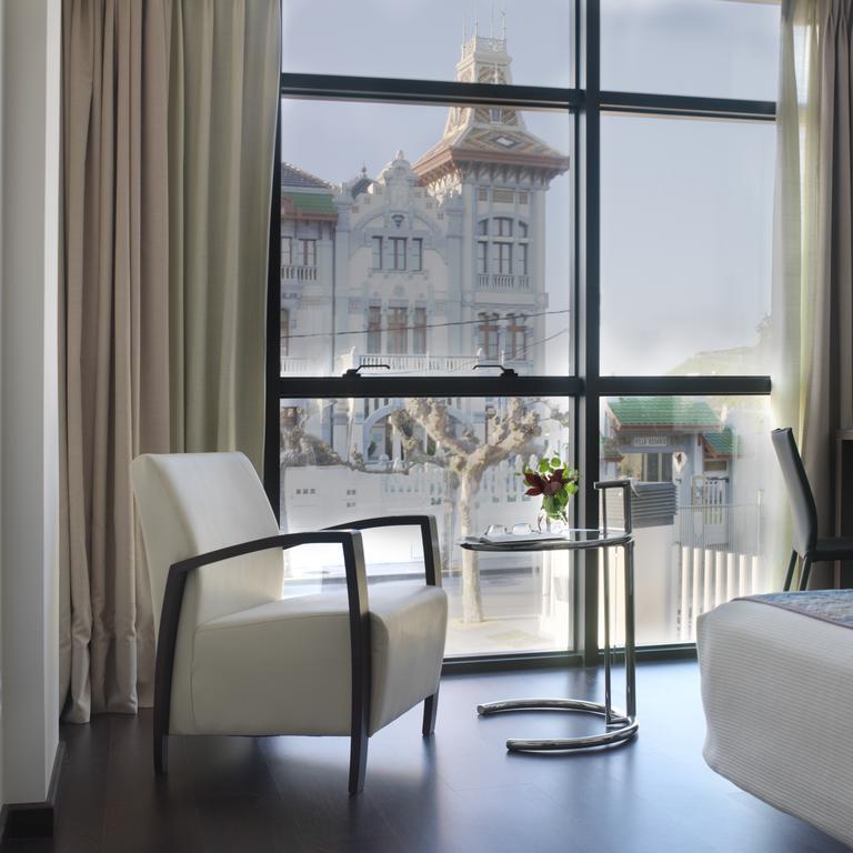 Hotel Rosario Ii, Edificio Moderno Ribadesella