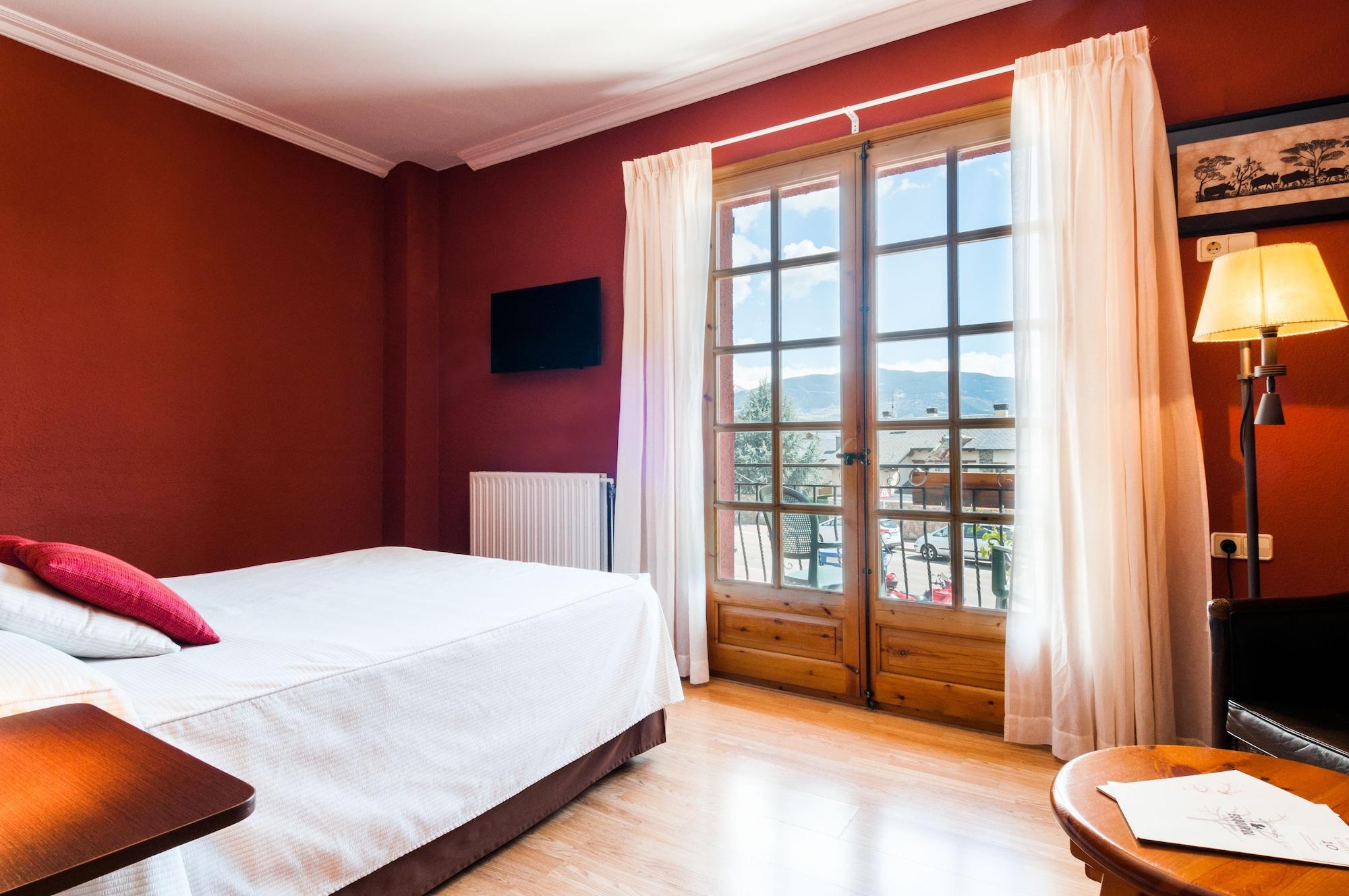 Esquirol (adults Only) 2* Llivia