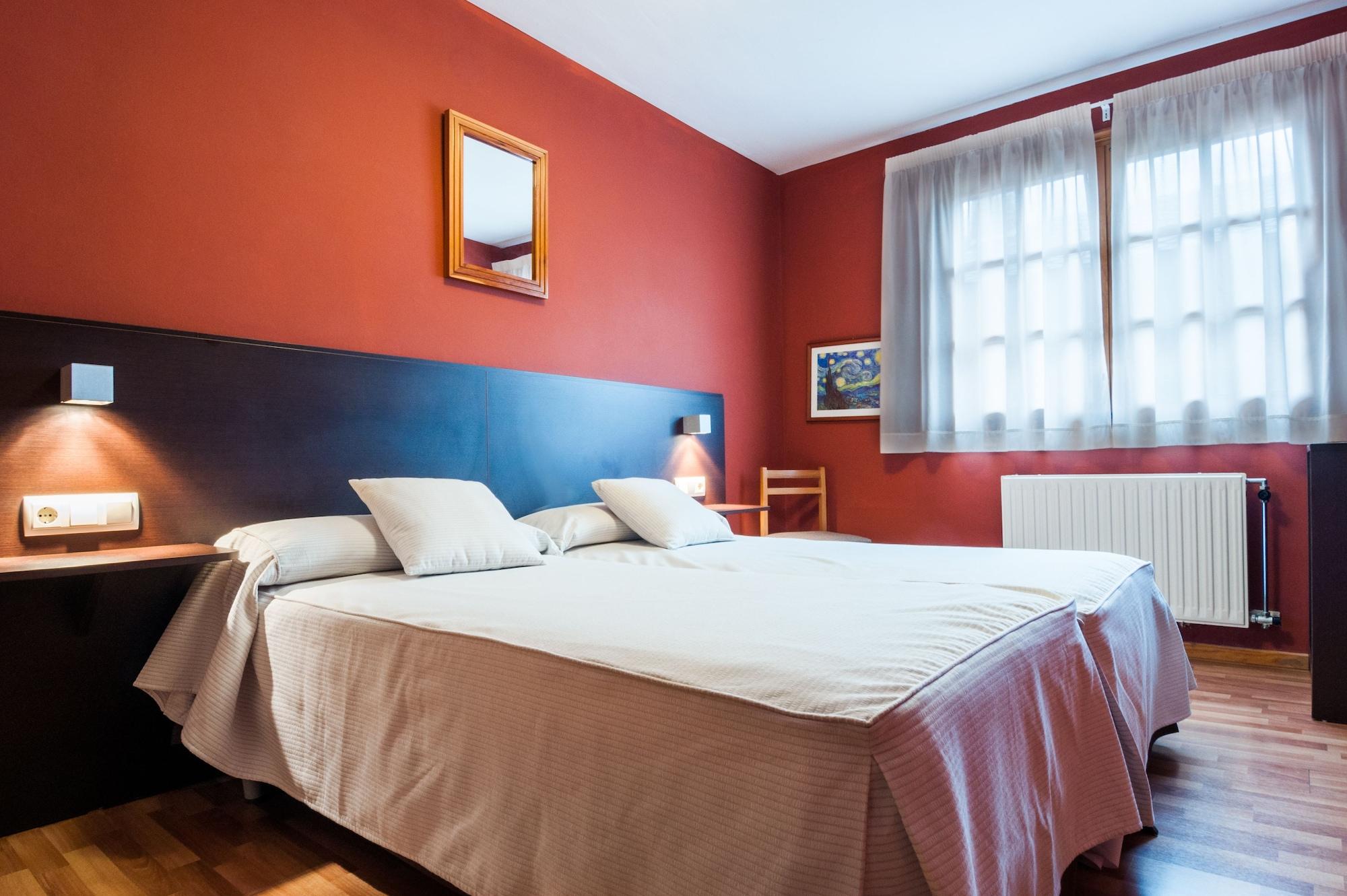 Esquirol (adults Only) Llivia