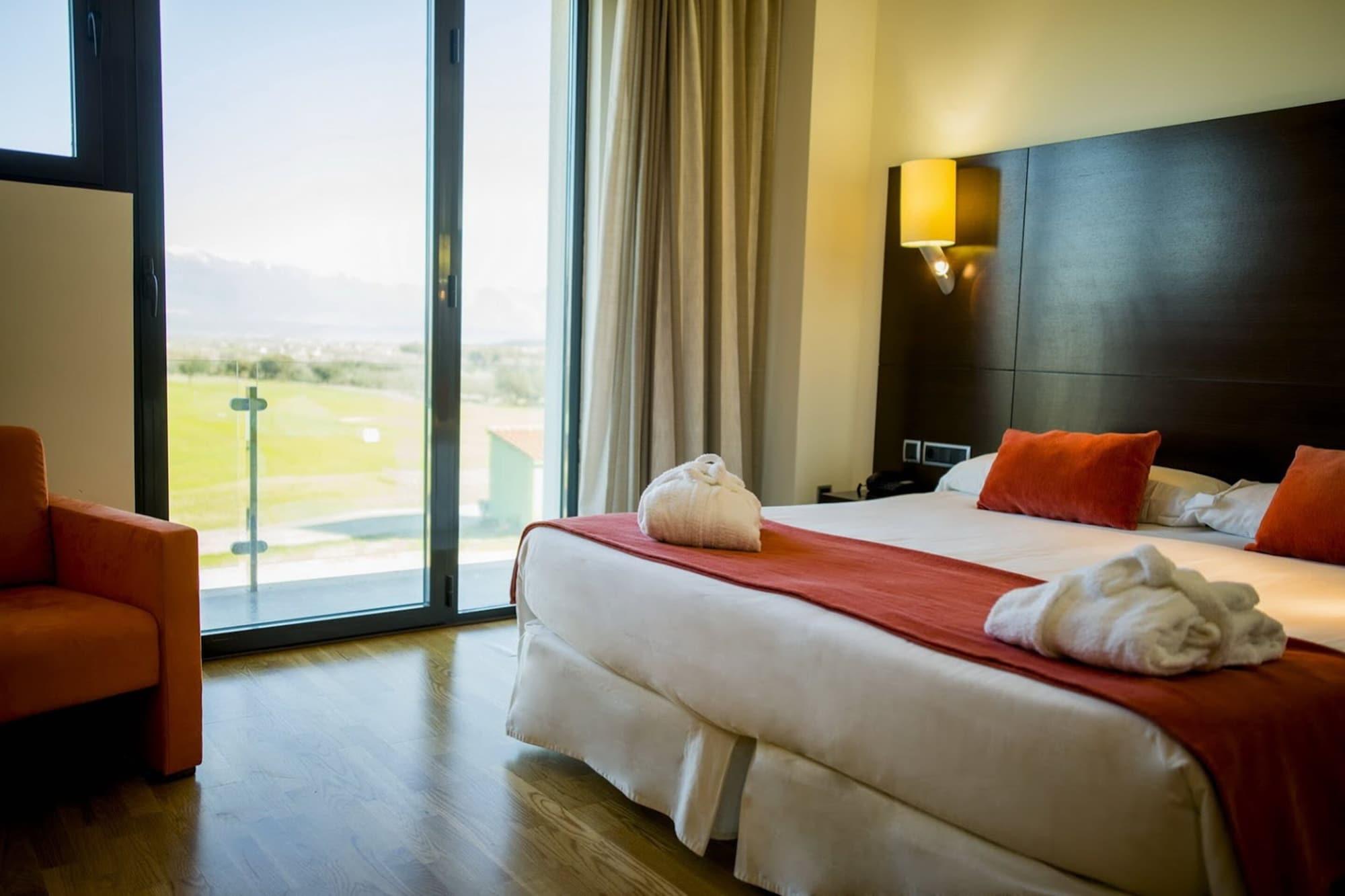 Hospedium Valles De Gredos Golf 4* Talayuela