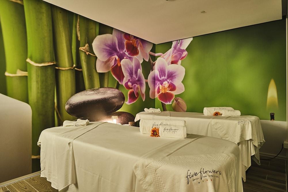 Five Flowers & Formentera Hotel
