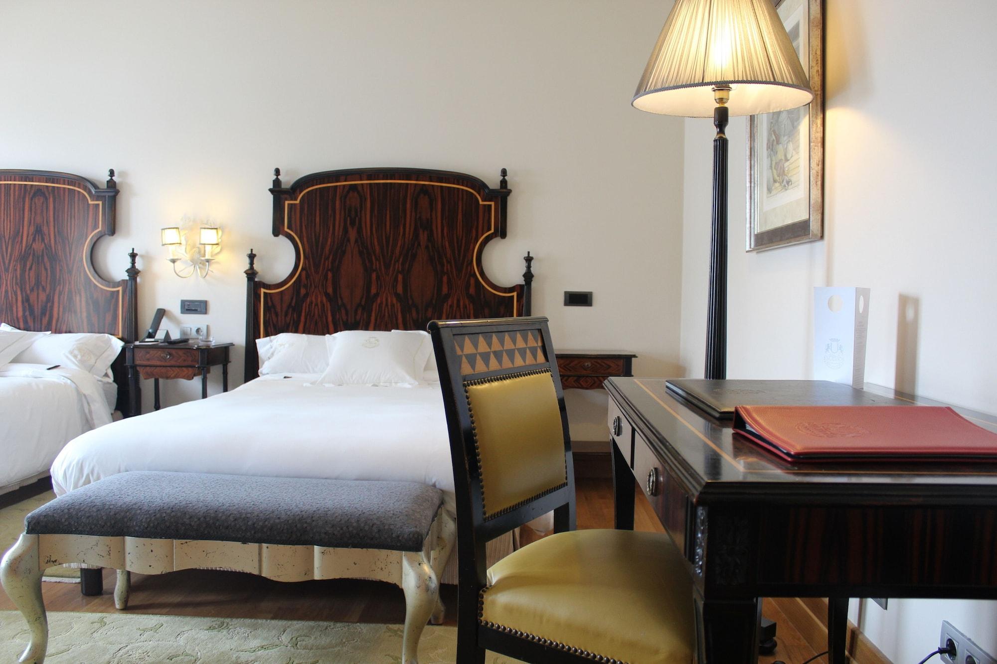 Hotel Pazo Escudos &